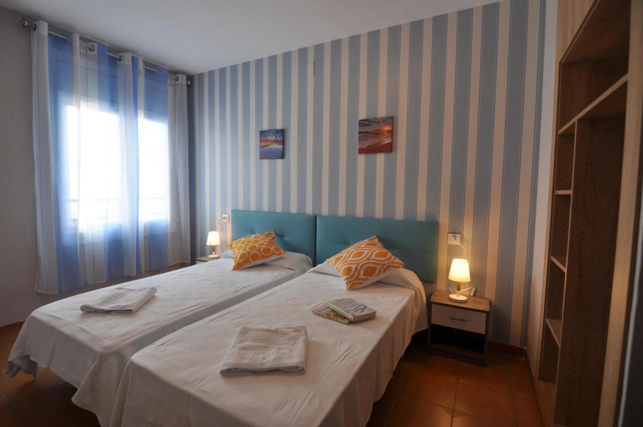 Rnet - Mt Apartaments Roses Exteriér fotografie
